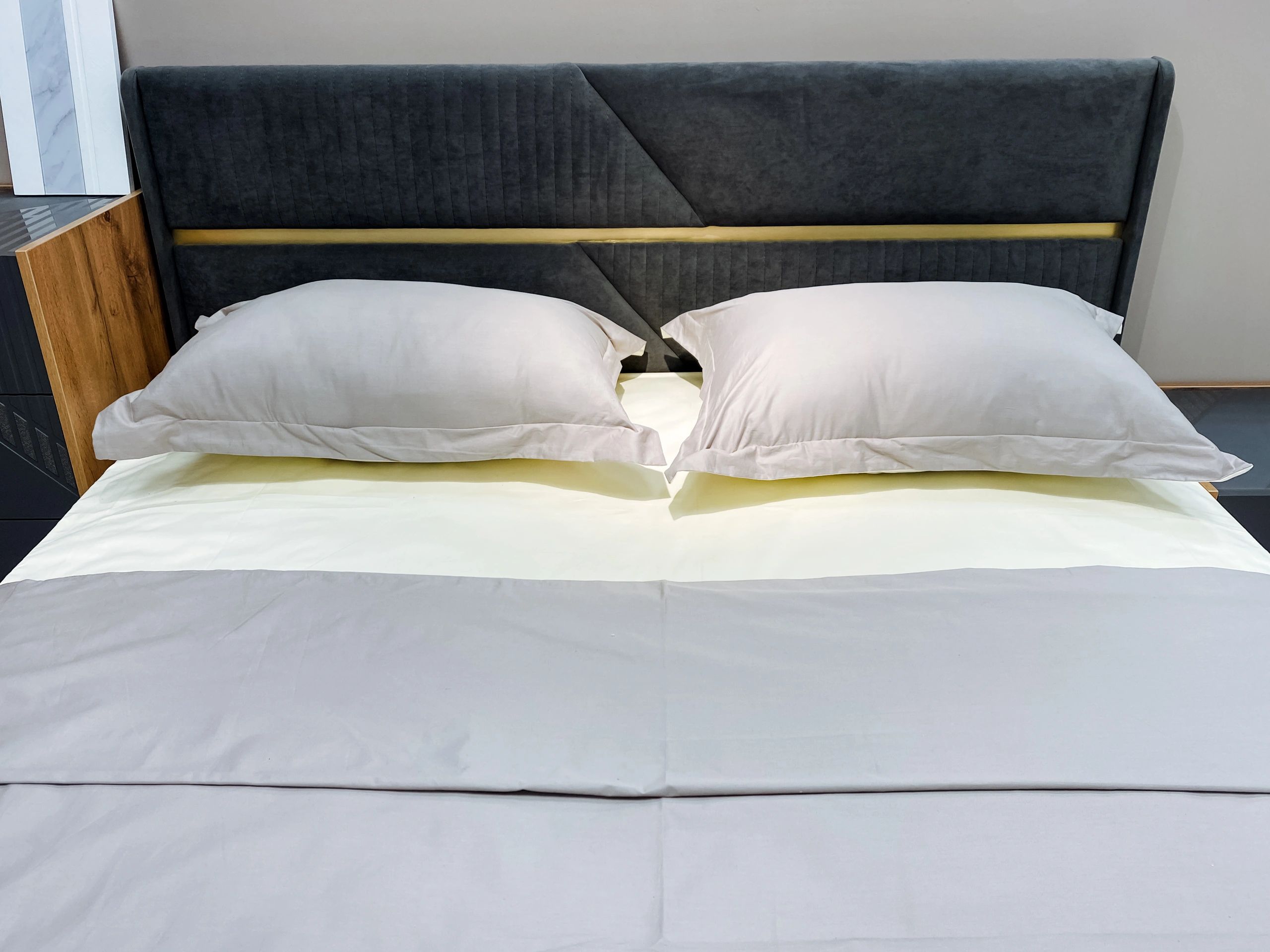 modern bedding in bulk